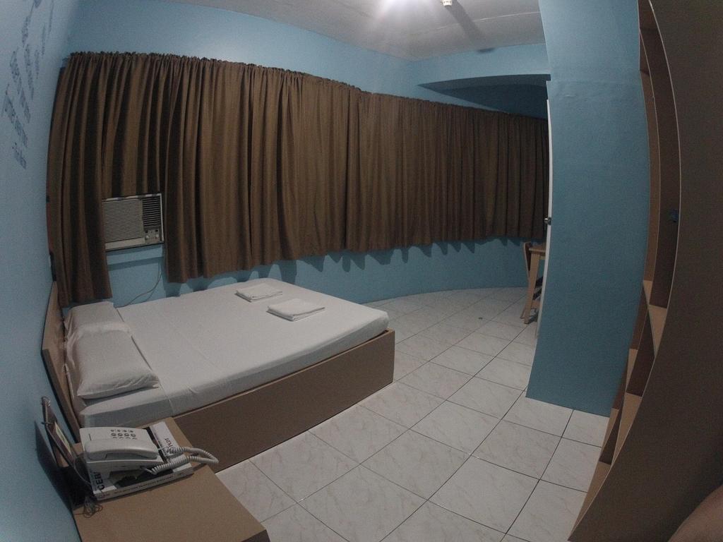 Hotel Cebu Elicon House Extérieur photo